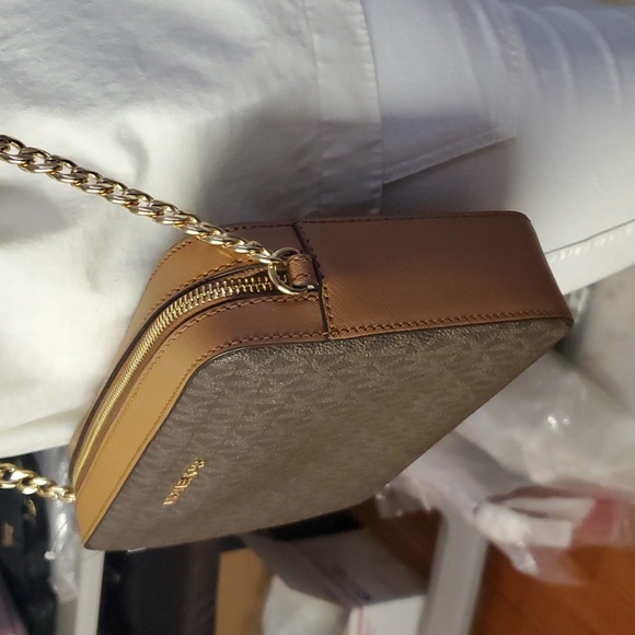 NWT Michael Kors Jet Set Crossbody Signature Coated Canvas (Firm Price) - Picture 2 of 15